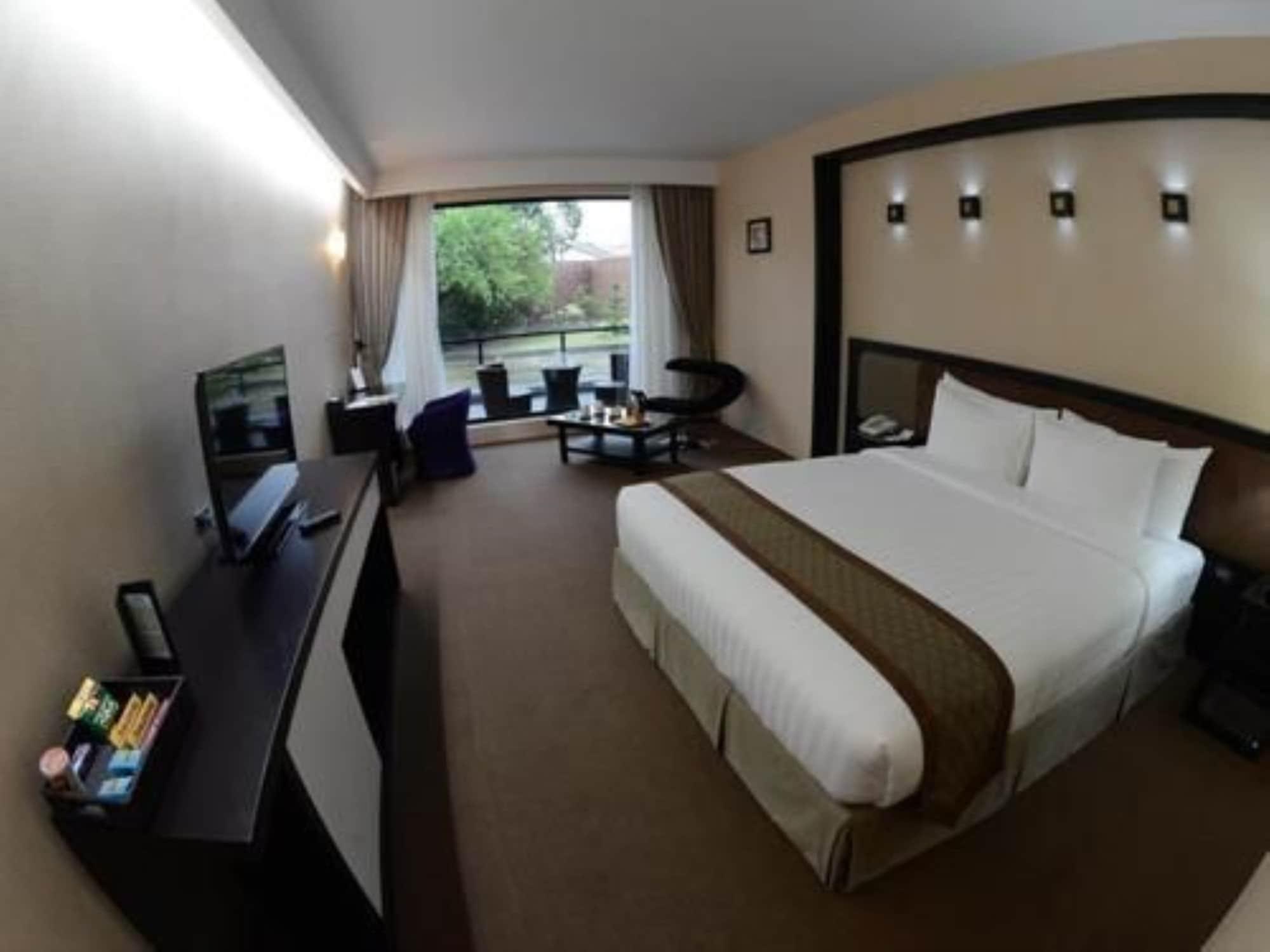 Avenue 64 Hotel Yangon Exterior photo